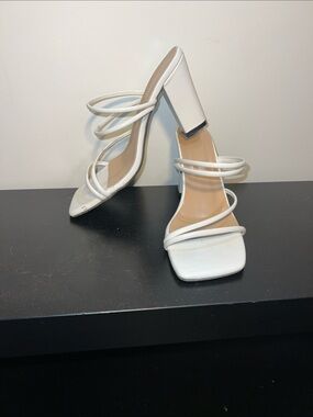 White Strappy Block Heel Sandals - Women's Fashion